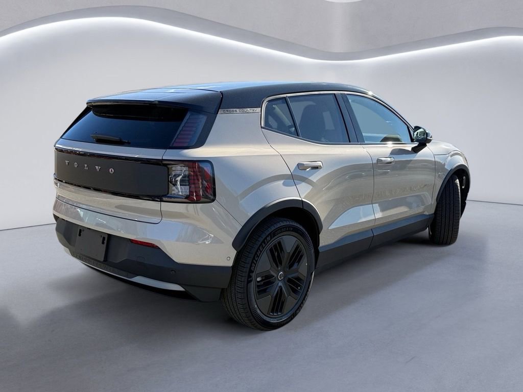 New 2026 Volvo EX30 Cross Country Ultra w/ Protection Package Premier AWD/4WD image 4