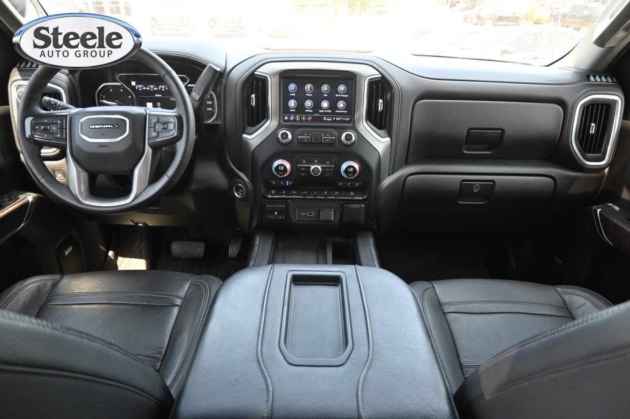 Used 2022 GMC Sierra 2500 Denali w/ Denali Ultimate Package AWD/4WD image 7