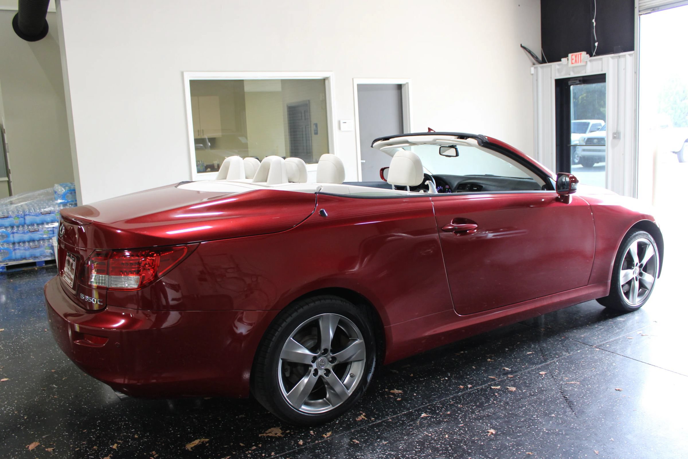 Used 2011 Lexus IS 350C RWD image 3