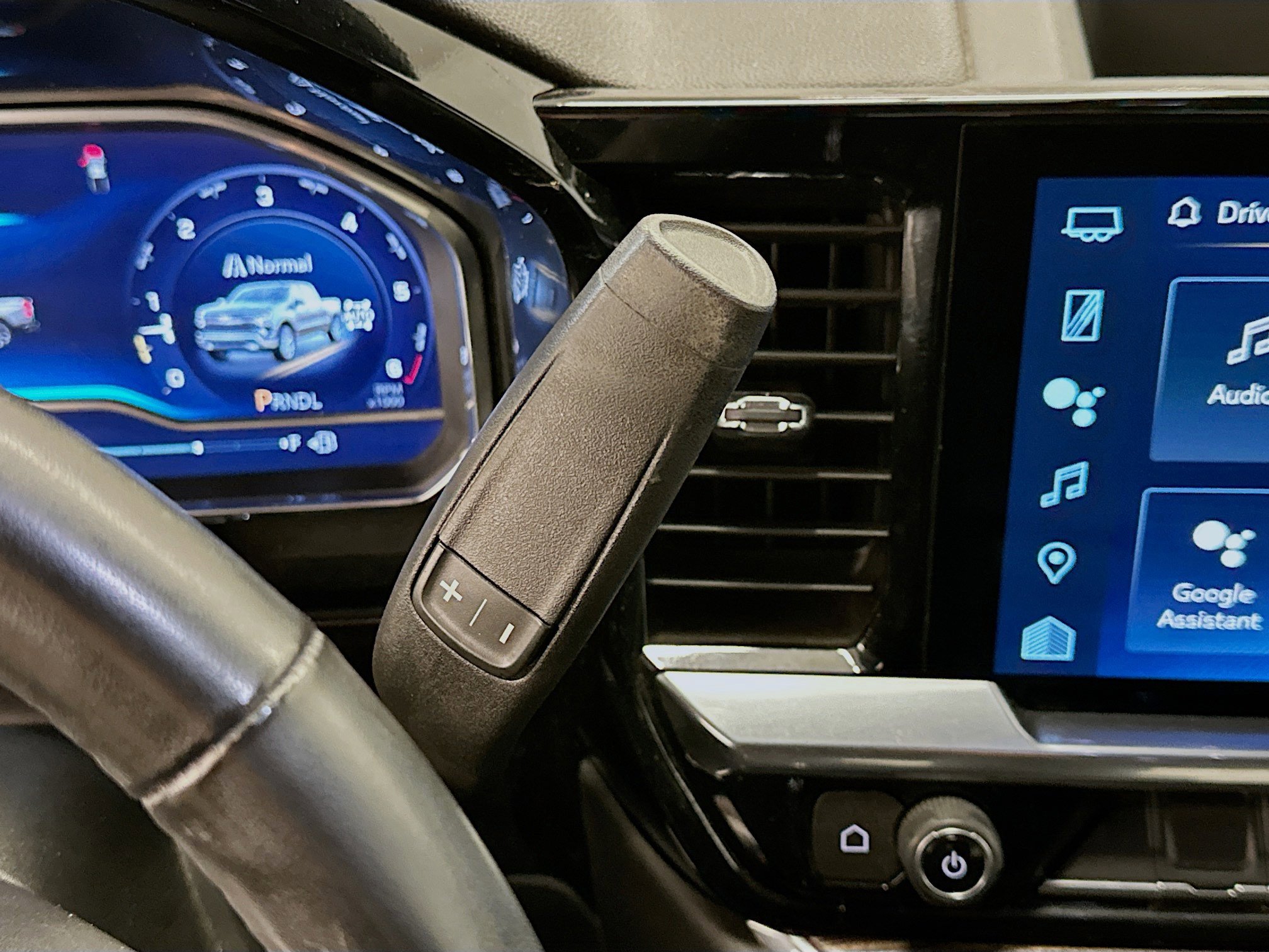 Used 2024 Chevrolet Silverado 1500 LT image 25