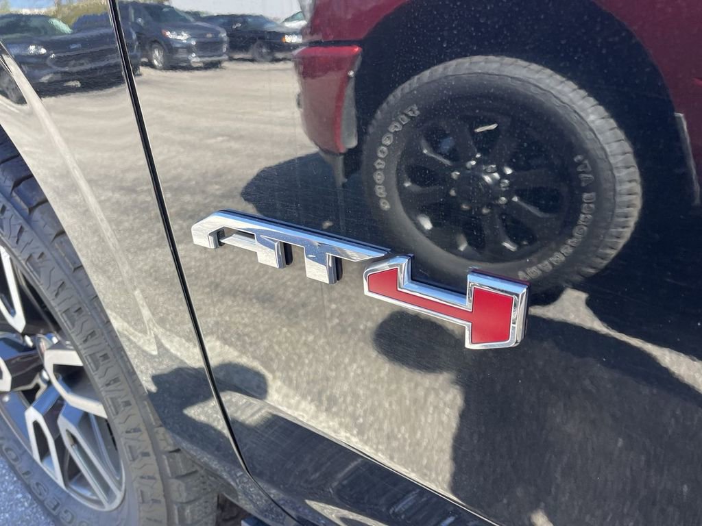 Used 2021 GMC Yukon AT4 w/ AT4 Premium Plus Package image 3