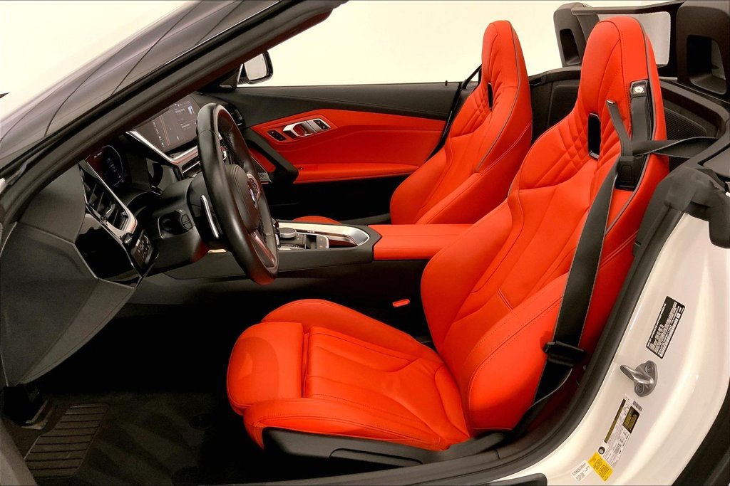 Certified 2023 BMW Z4 M40i w/ Premium Package RWD image 13