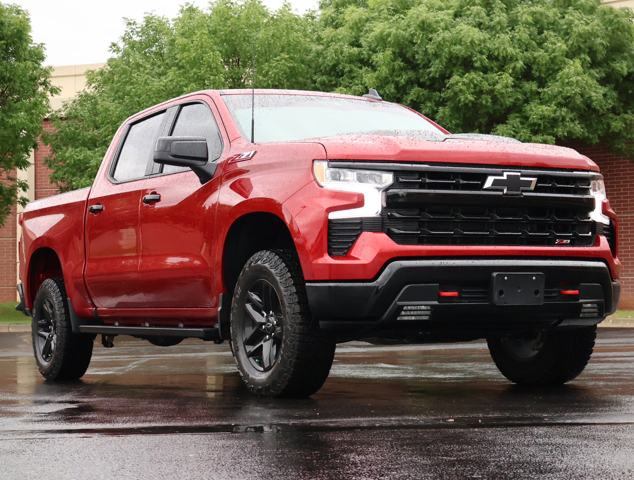 Used 2024 Chevrolet Silverado 1500 LT Trail Boss w/ Convenience Package II AWD/4WD image 1
