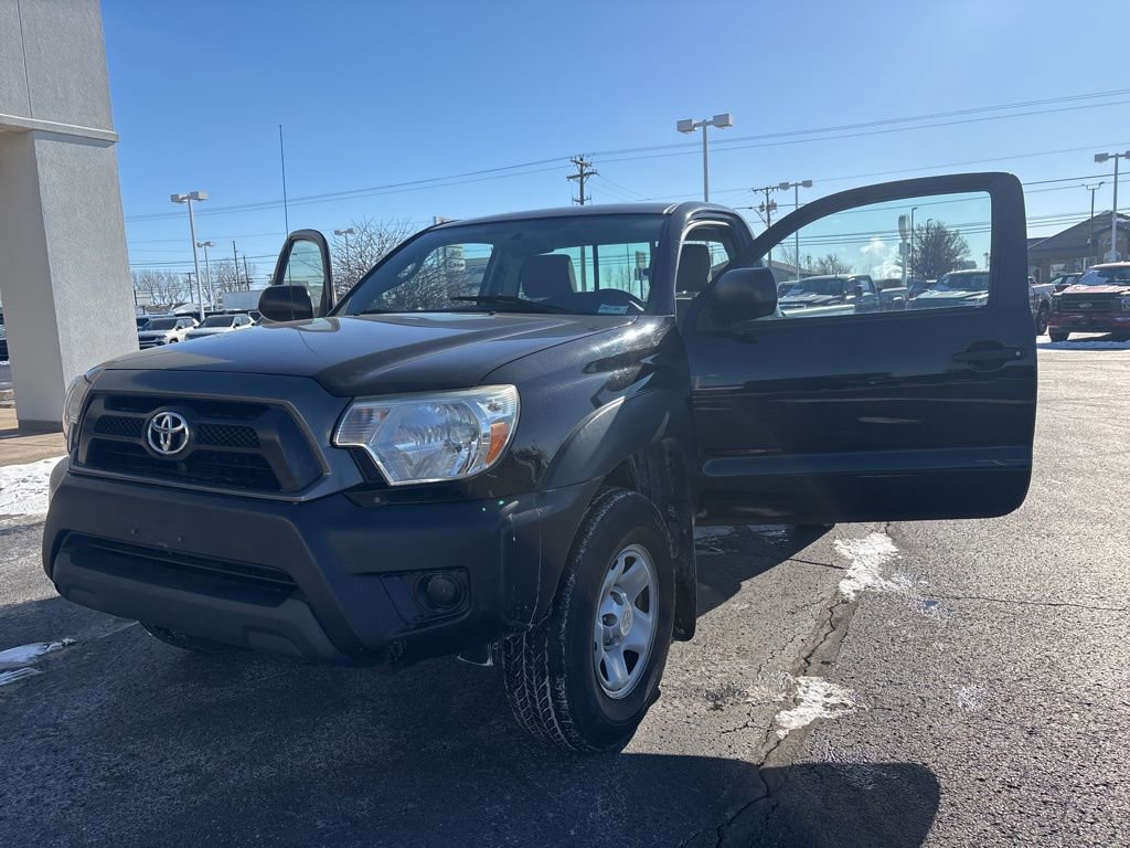 Used 2014 Toyota Tacoma 4x4 Regular Cab image 16