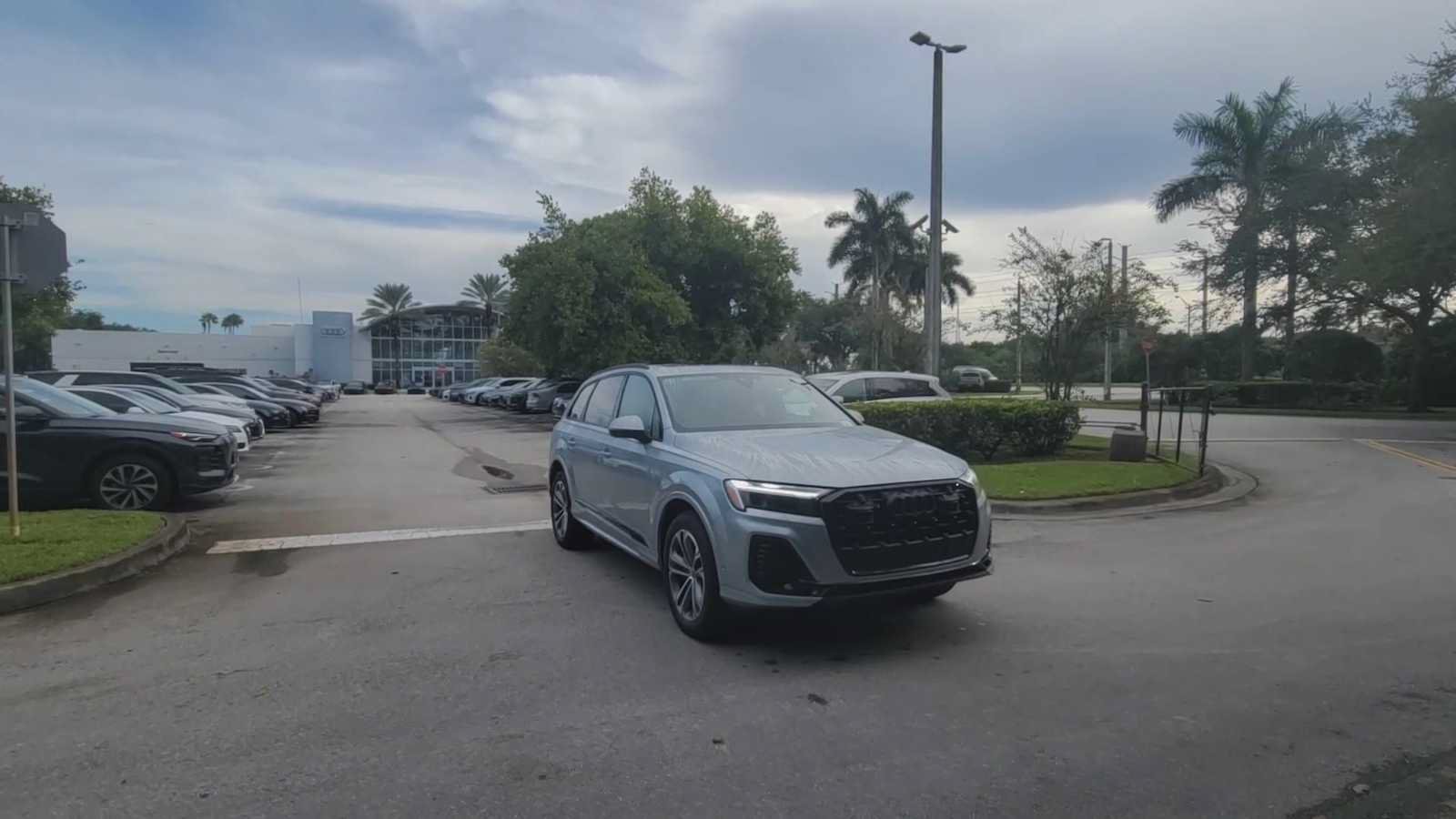New 2026 Audi Q7 2.0T Premium AWD/4WD image 2