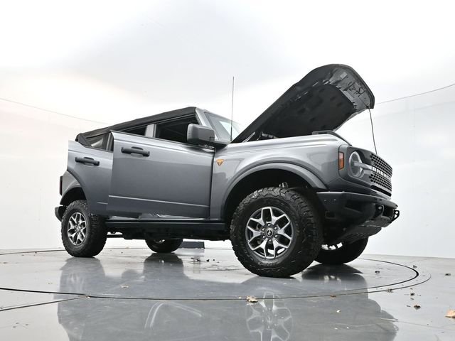 Used 2024 Ford Bronco Badlands image 35