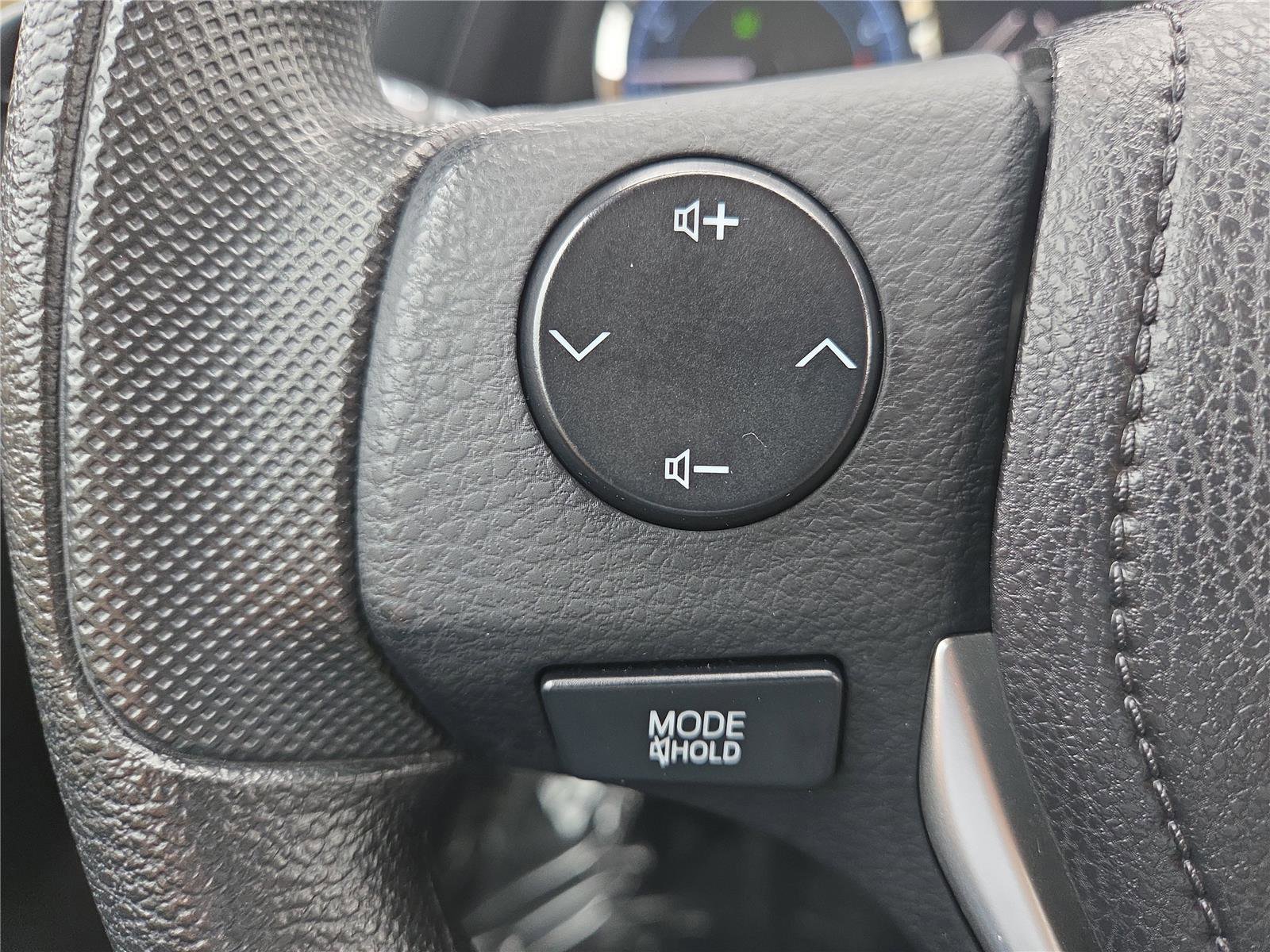 Used 2017 Toyota Corolla LE image 15