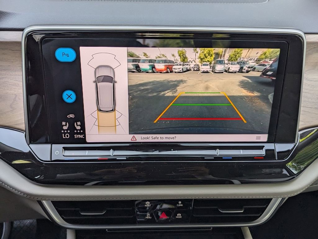 New 2026 Volkswagen Atlas SE image 12