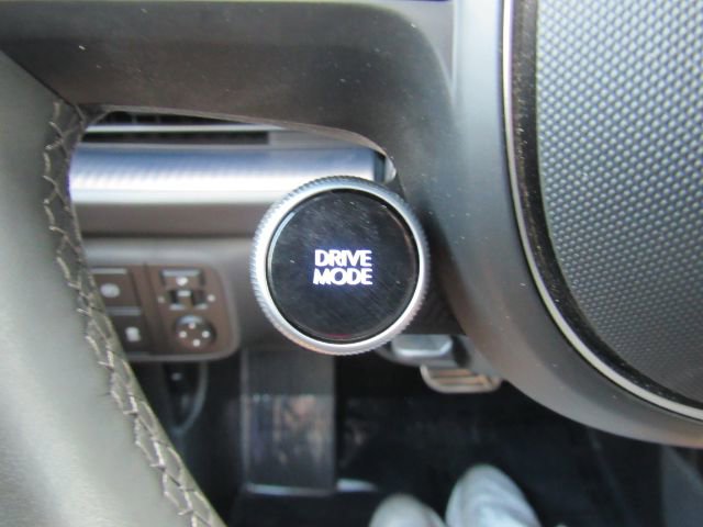 Used 2023 Hyundai Ioniq 6 Limited image 40