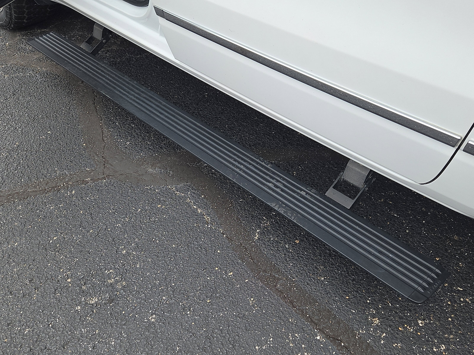 Used 2020 RAM 1500 Limited image 9