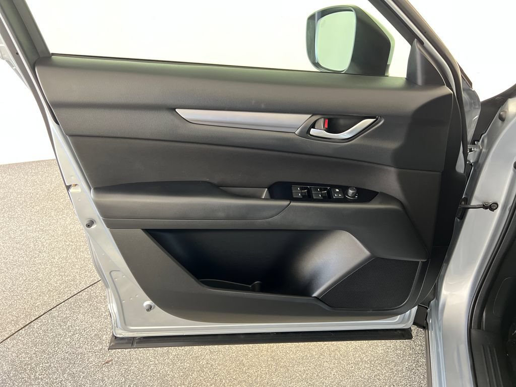 Used 2019 MAZDA CX-5 Sport FWD image 12