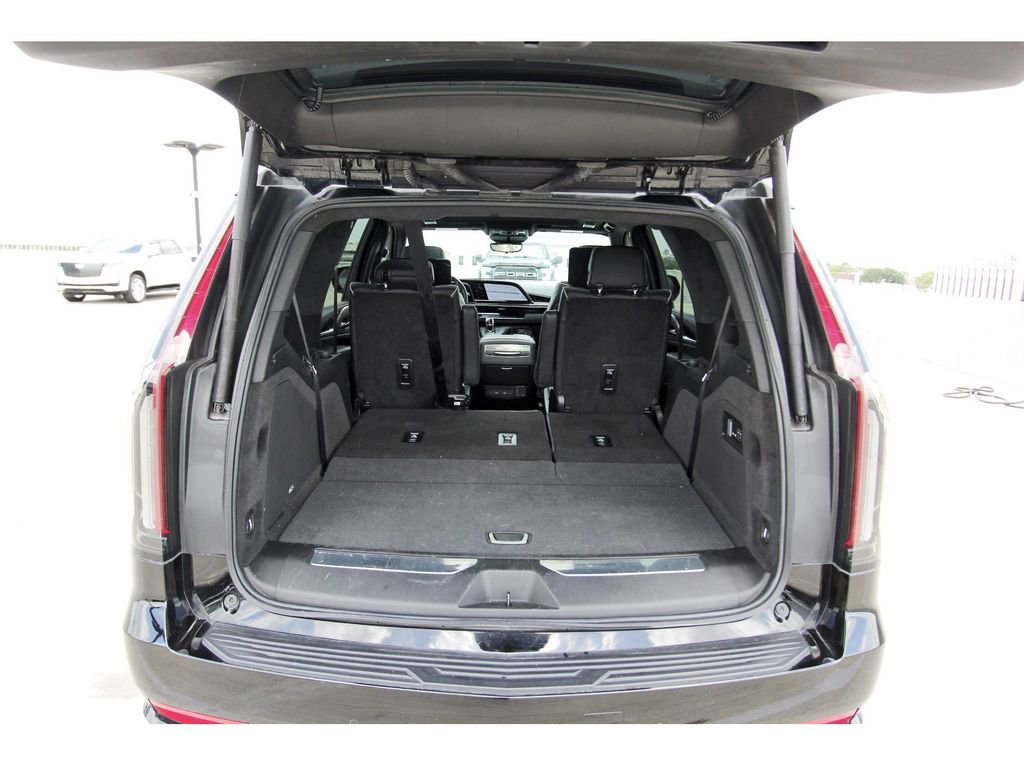 Used 2023 Cadillac Escalade Sport Platinum image 31