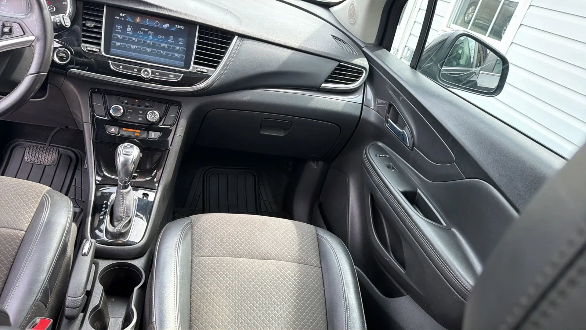 Used 2019 Buick Encore Preferred AWD/4WD image 35
