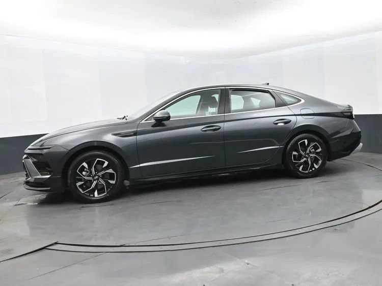Used 2024 Hyundai Sonata SEL FWD image 5