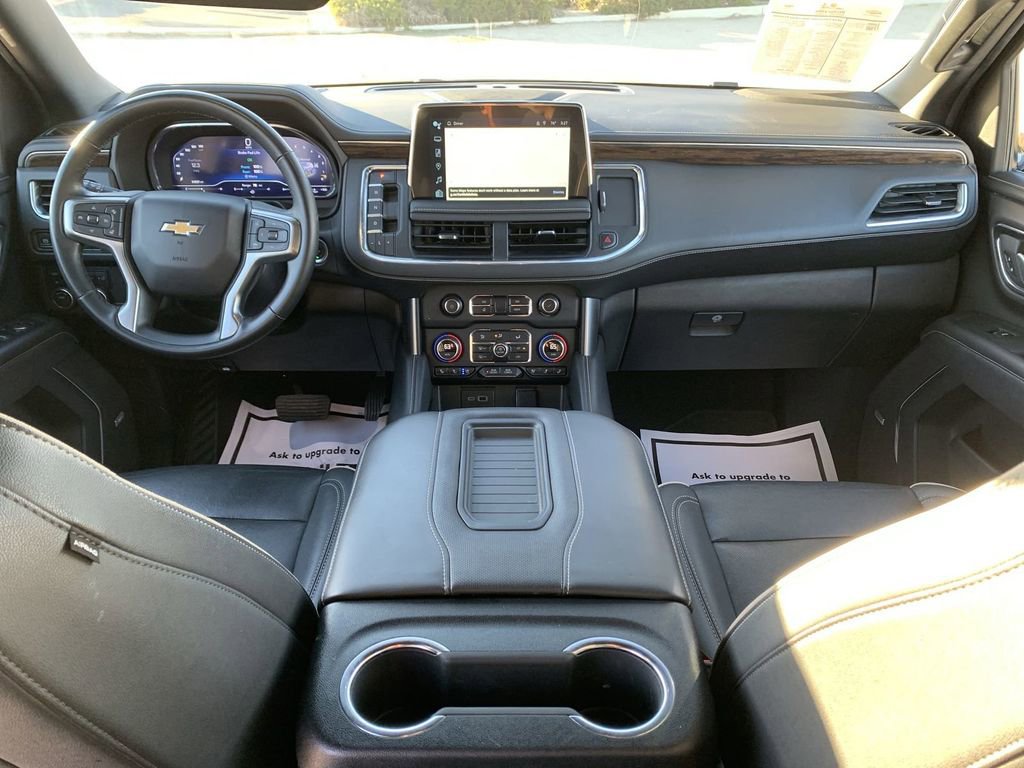 Used 2024 Chevrolet Suburban Premier image 18