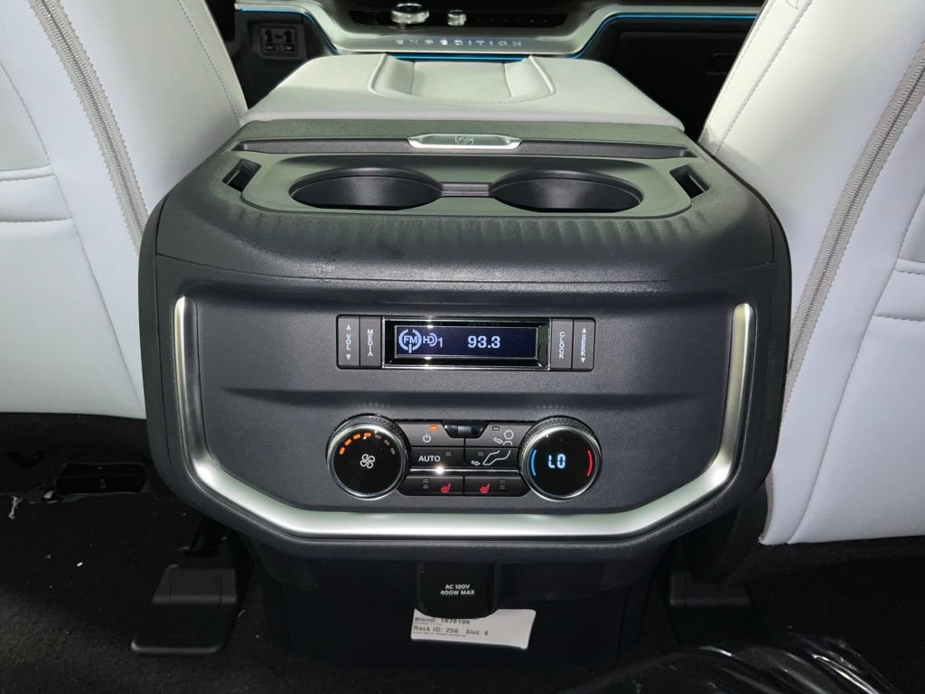New 2027 Ford Expedition Platinum w/ Platinum Ultimate Package AWD/4WD image 19