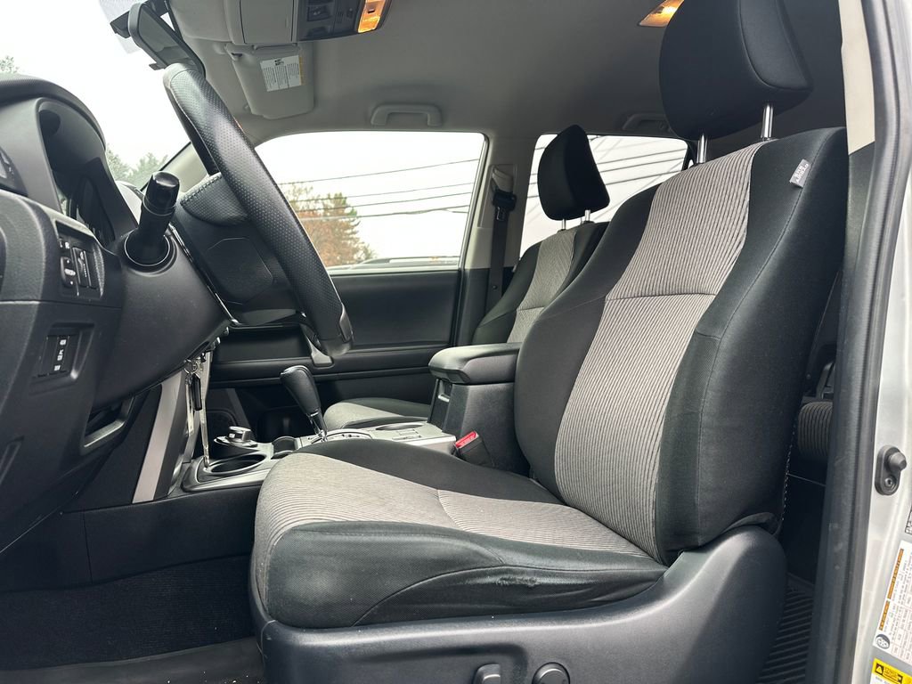 Used 2019 Toyota 4Runner SR5 image 3