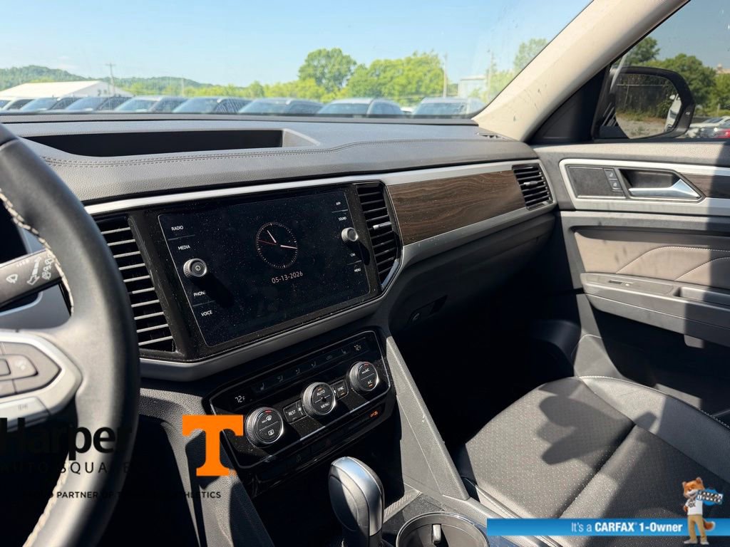 Used 2023 Volkswagen Atlas SE w/ Black Wheel Package FWD image 17