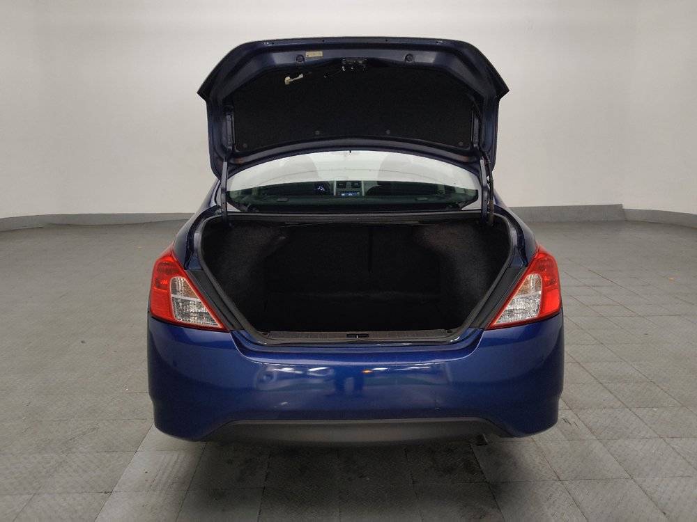 Used 2019 Nissan Versa SV FWD image 29
