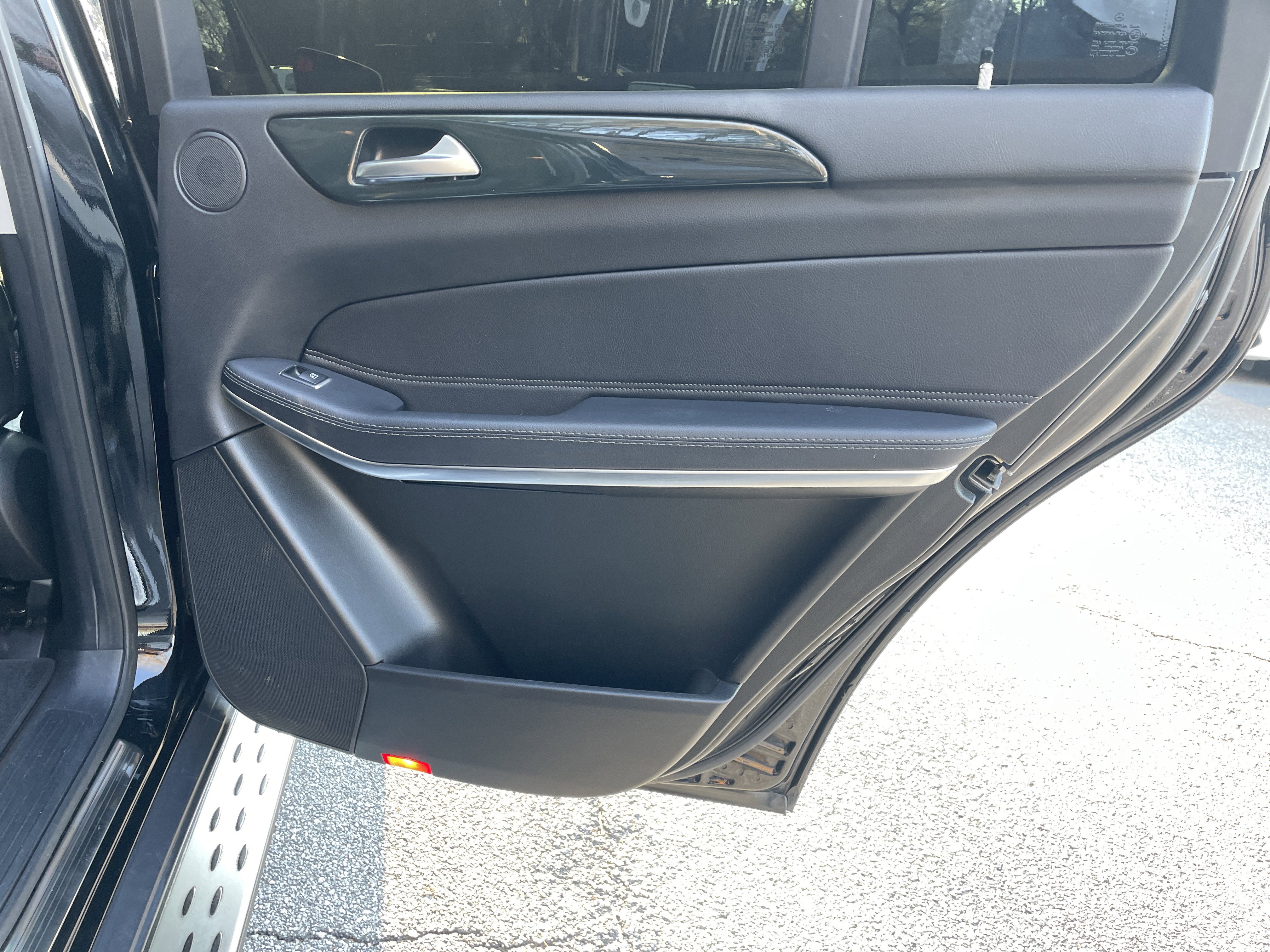 Used 2018 Mercedes-Benz GLS 550 4MATIC image 46