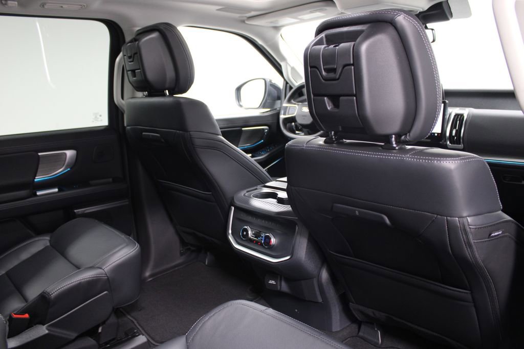 New 2026 Ford Expedition Platinum image 34