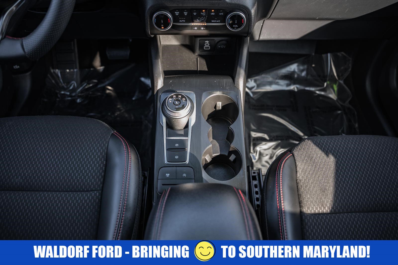 Used 2025 Ford Escape ST-Line image 30