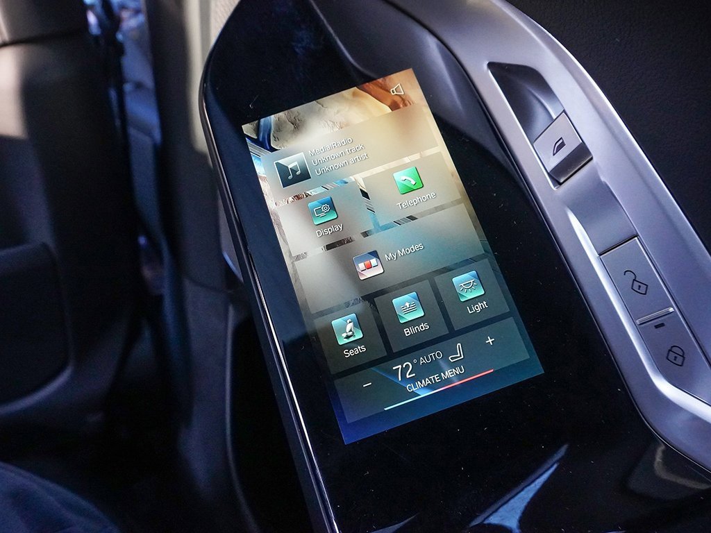 Used 2023 BMW 760i xDrive w/ Parking Assistance Package image 56