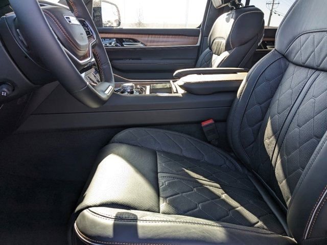 New 2024 Jeep Grand Wagoneer L Series III image 15