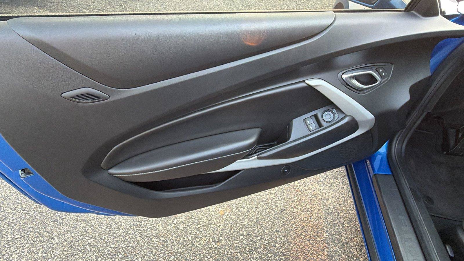 Used 2018 Chevrolet Camaro LT RWD image 14