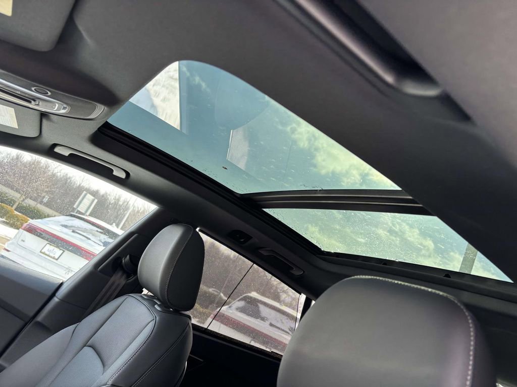 New 2026 Audi Q8 Premium Plus image 24