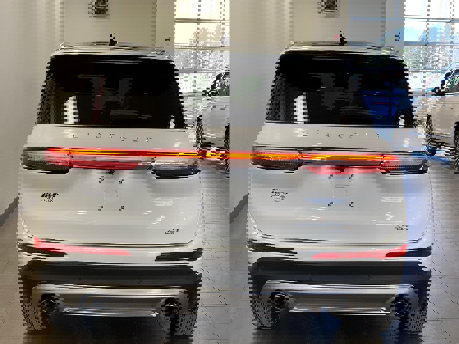 Used 2020 Lincoln Corsair Reserve w/ Equipment Group 201A image 6