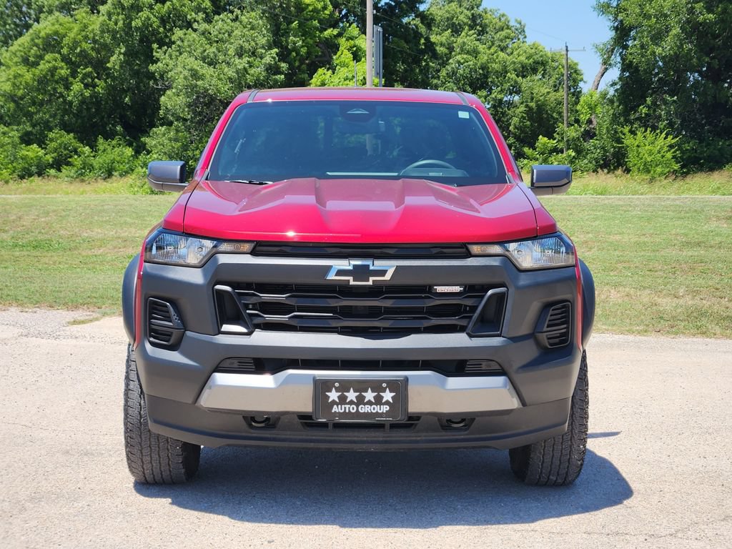 Used 2025 Chevrolet Colorado Trail Boss AWD/4WD image 2