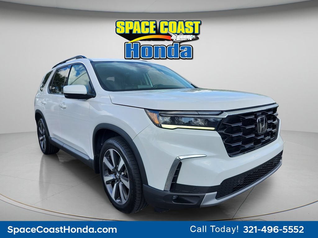 Certified 2023 Honda Pilot Touring image 13