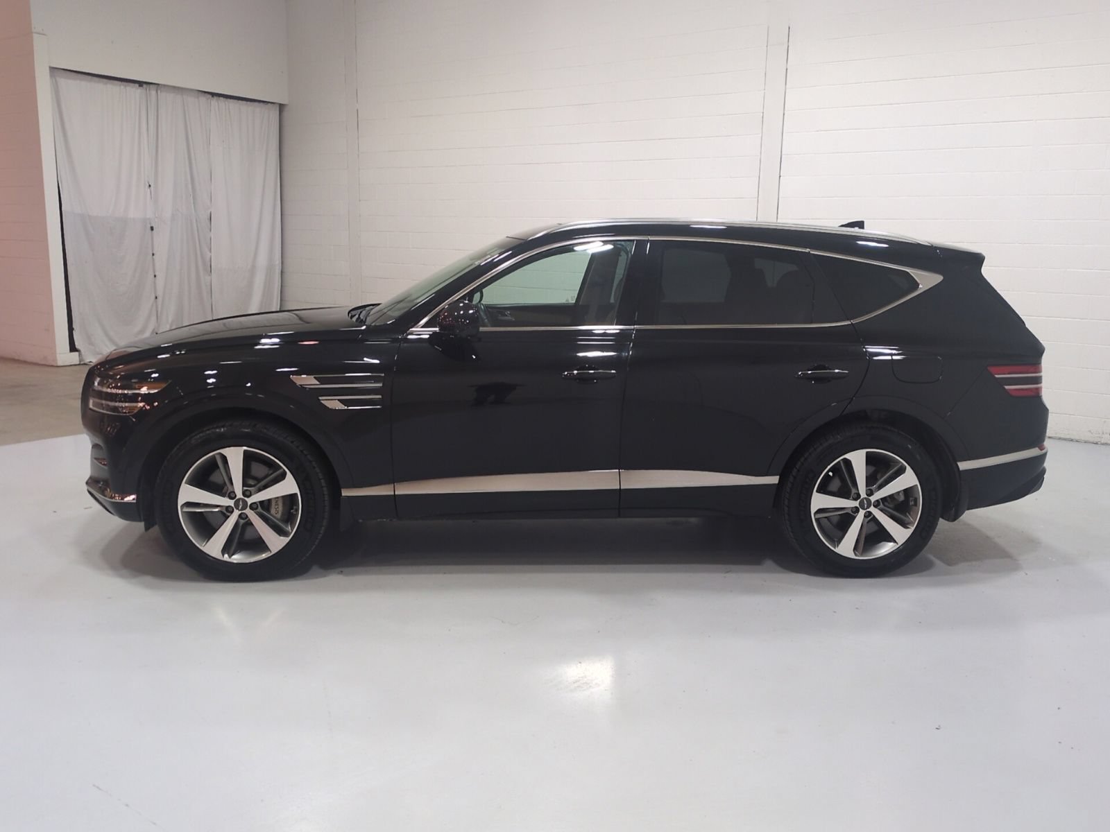 Used 2023 Genesis GV80 2.5T w/ Prestige 20" Package AWD/4WD image 6