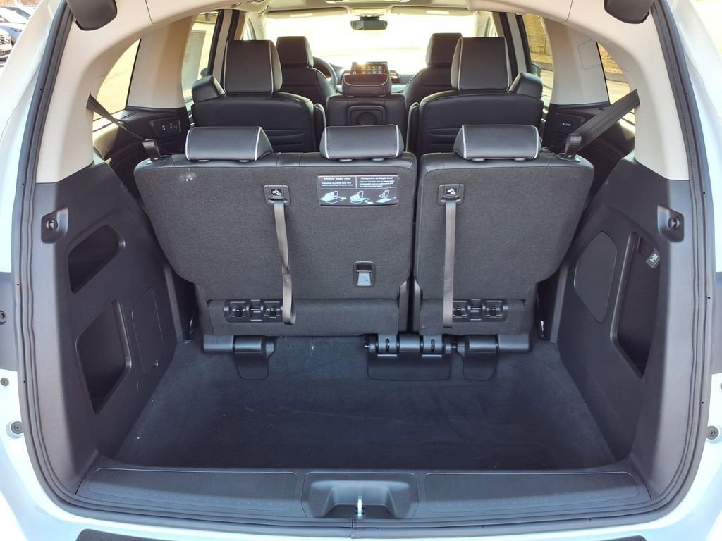 New 2026 Honda Odyssey Touring image 25