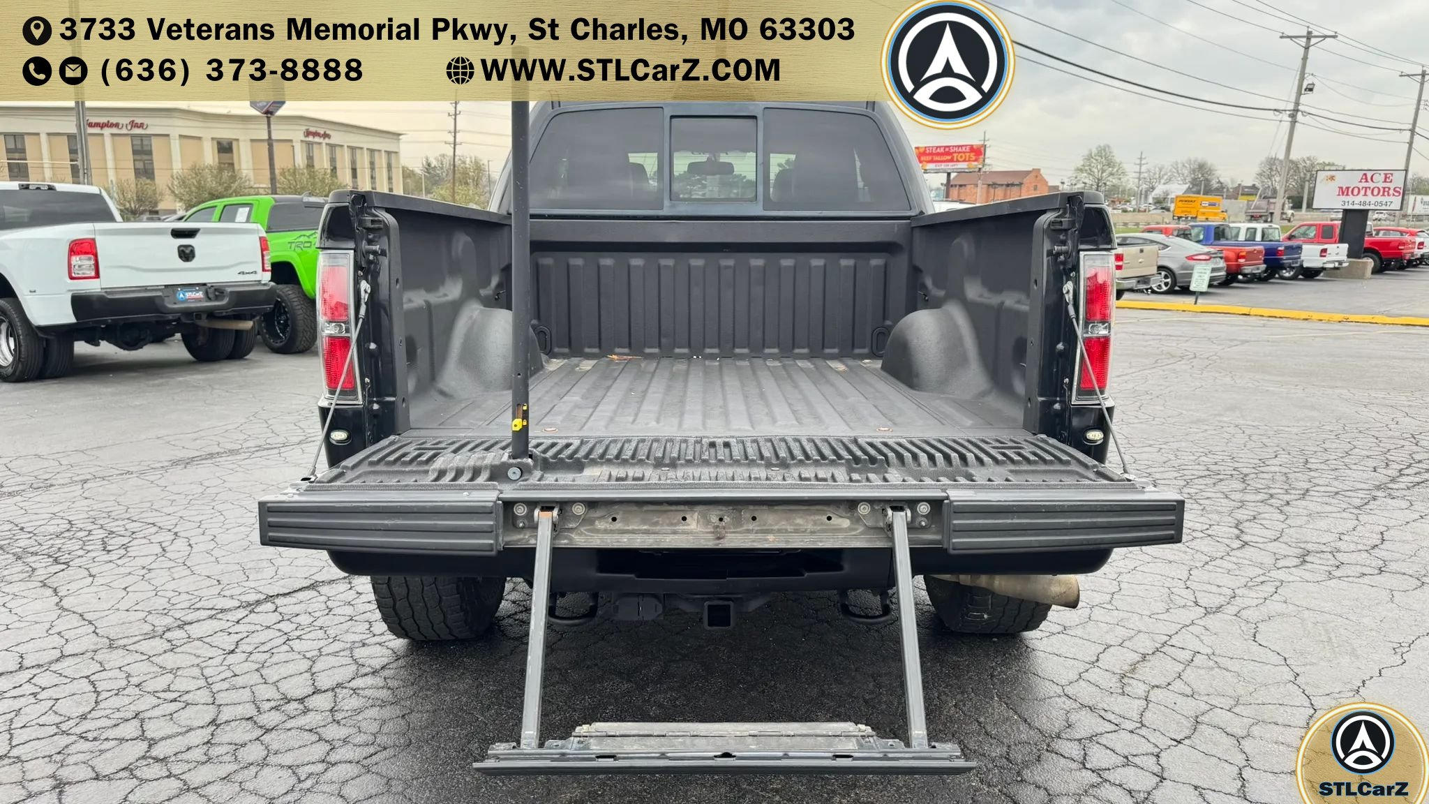 Used 2010 Ford F150 Raptor AWD/4WD image 17