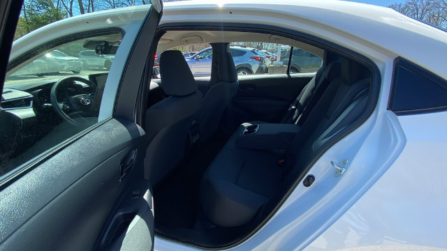 Used 2025 Toyota Corolla LE FWD image 31