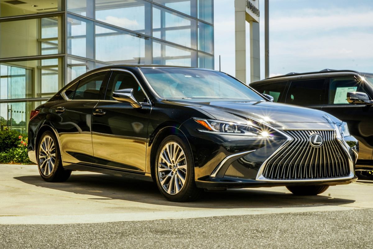 Used 2021 Lexus ES 350 w/ Premium Package FWD image 4