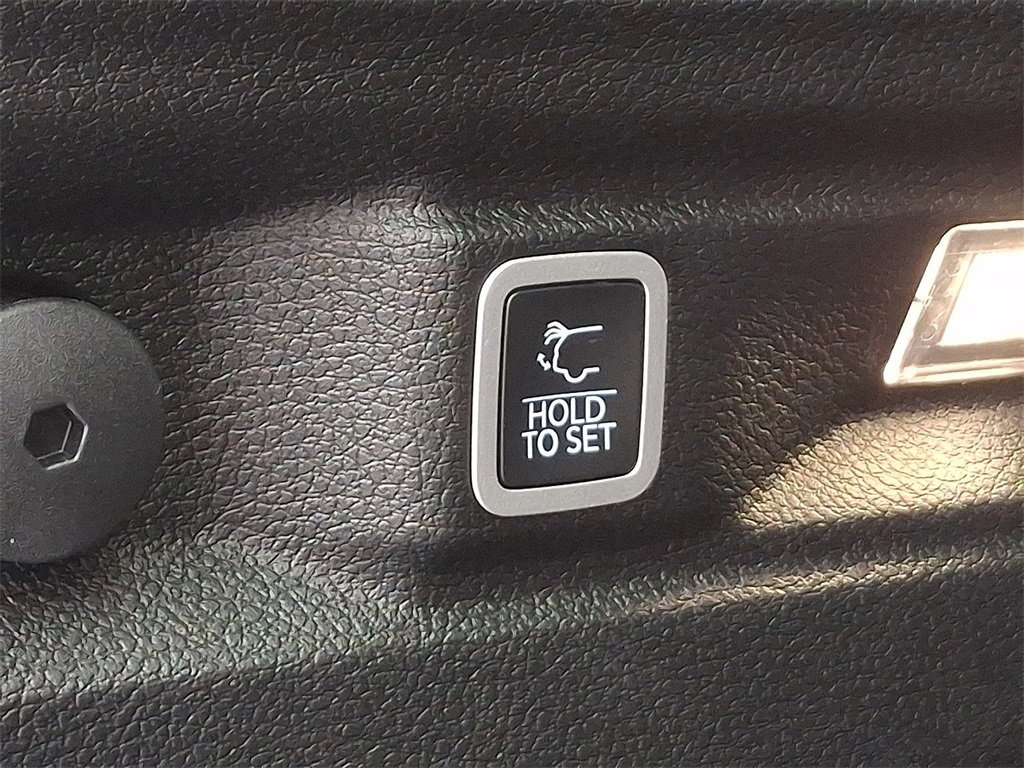 Used 2021 Jeep Grand Cherokee L Limited image 30