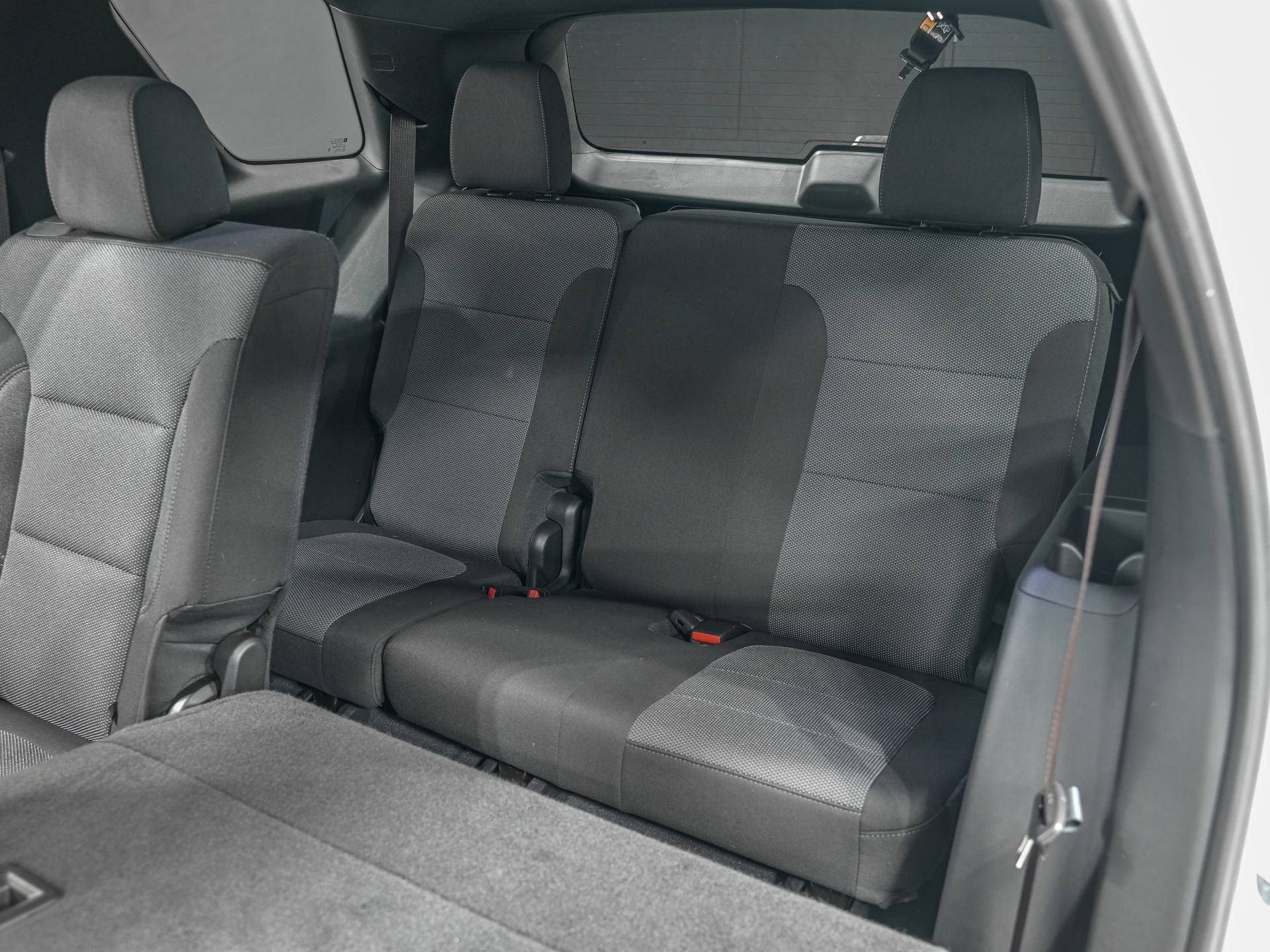 Used 2023 Chevrolet Traverse LT w/ LPO, Floor Liner Package AWD/4WD image 28
