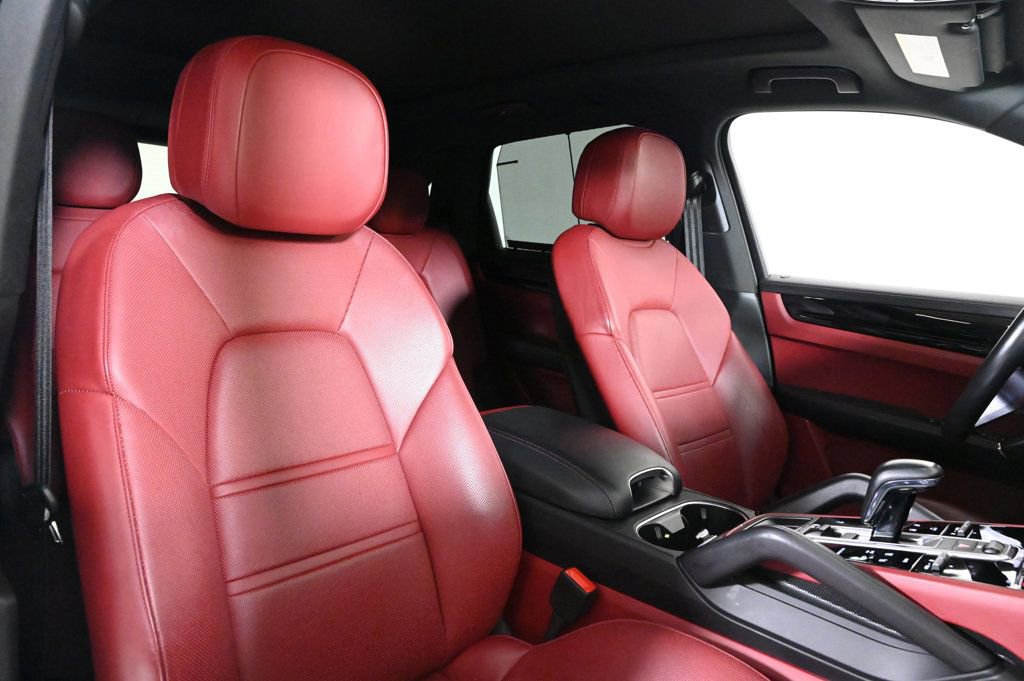 Certified 2022 Porsche Cayenne image 18