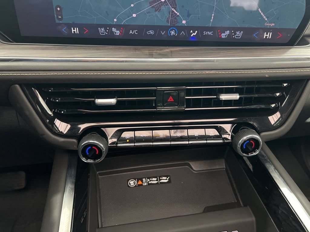 New 2025 Chevrolet Suburban Premier AWD/4WD image 17