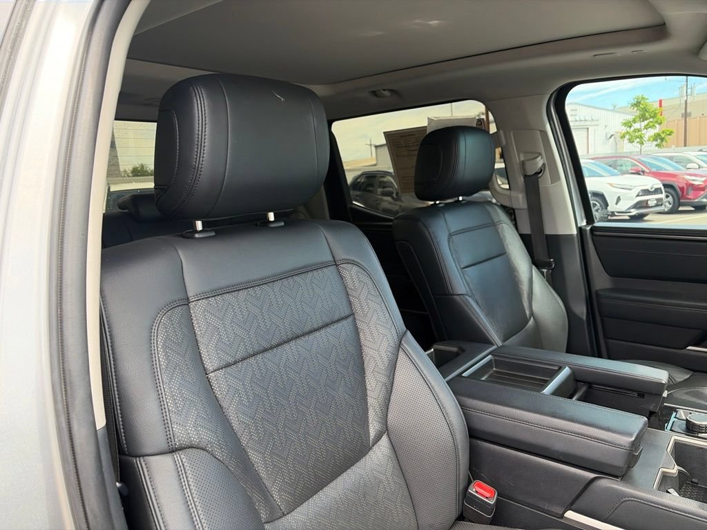 Used 2022 Toyota Tundra Limited AWD/4WD image 13