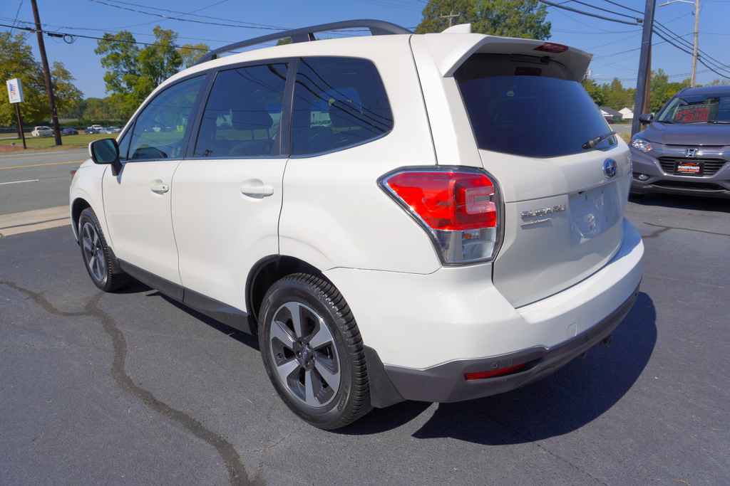 Used 2018 Subaru Forester 2.5i Limited AWD/4WD image 8