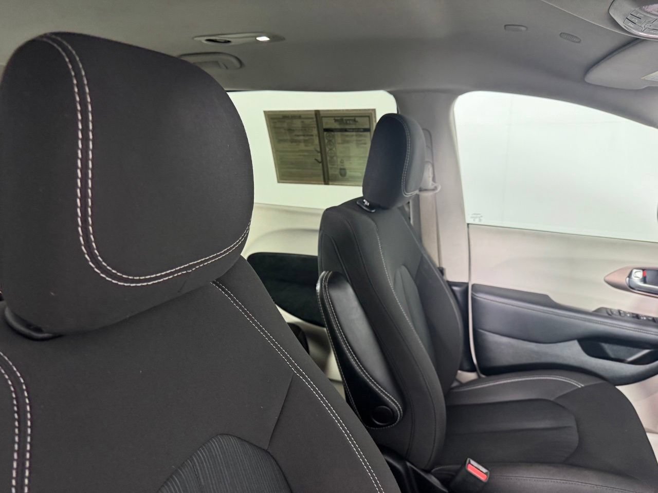 Used 2024 Chrysler Voyager LX FWD image 28