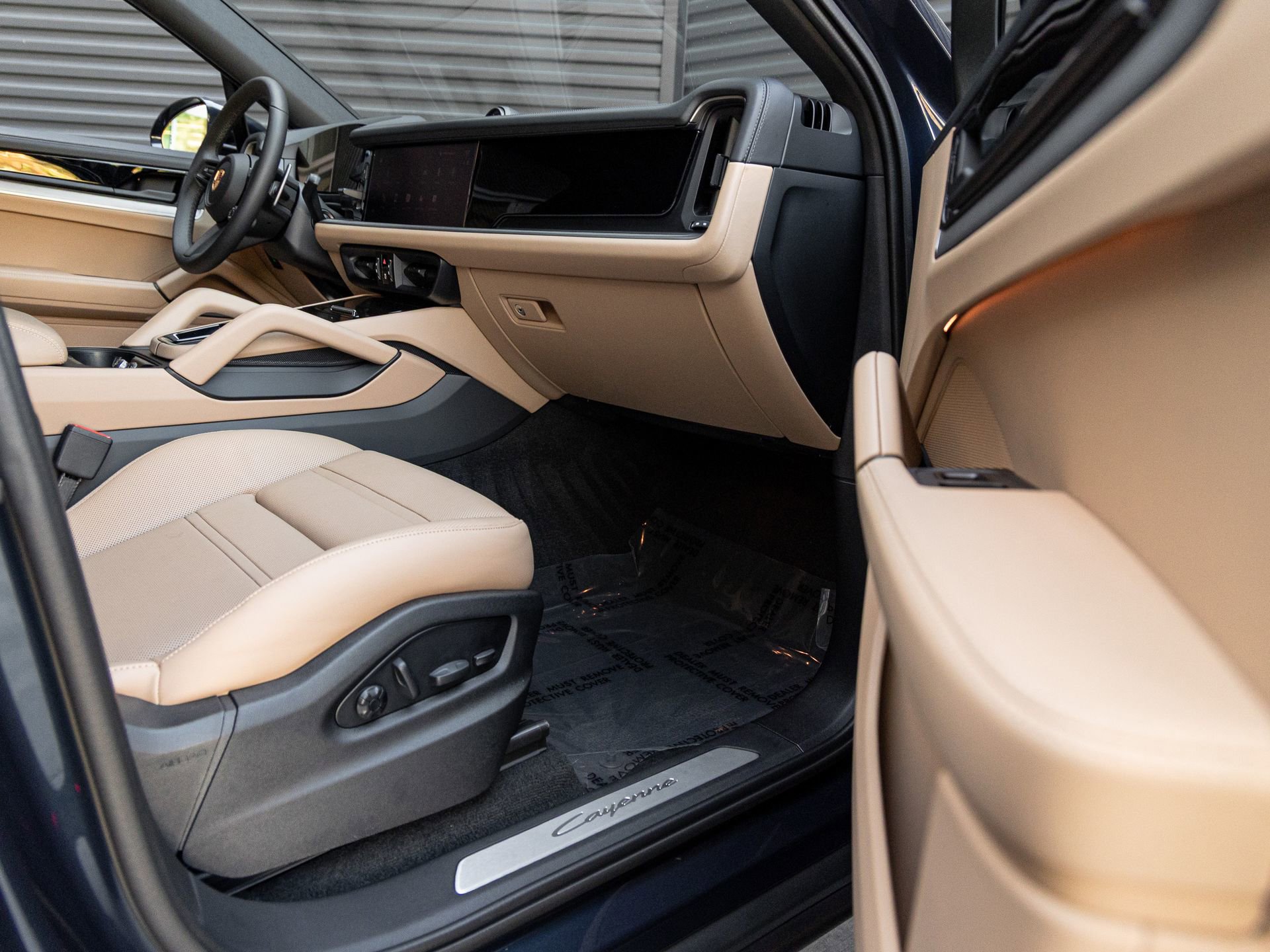 New 2026 Porsche Cayenne E-Hybrid Coupe image 39