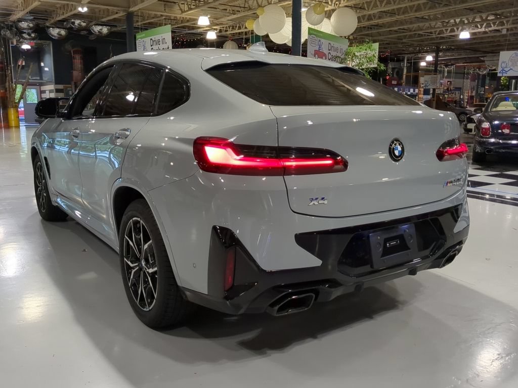 Certified 2025 BMW X4 M40i w/ Premium Package AWD/4WD image 10