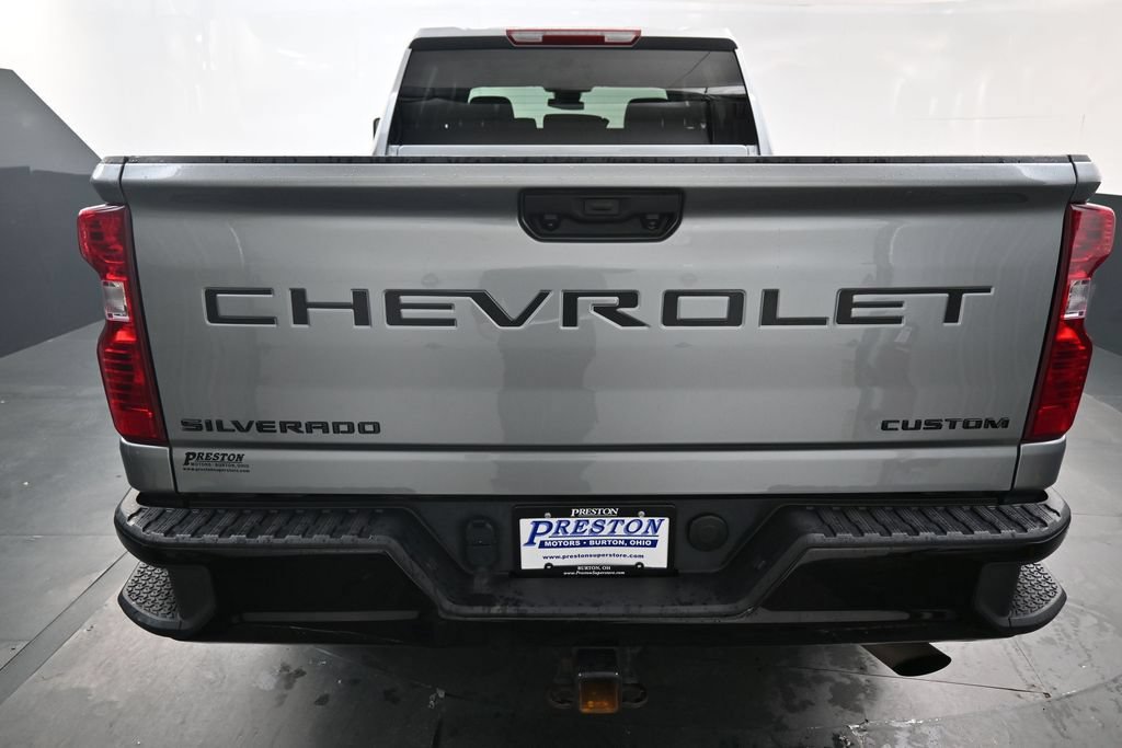 Used 2026 Chevrolet Silverado 2500 Custom w/ Custom Convenience Package AWD/4WD image 8