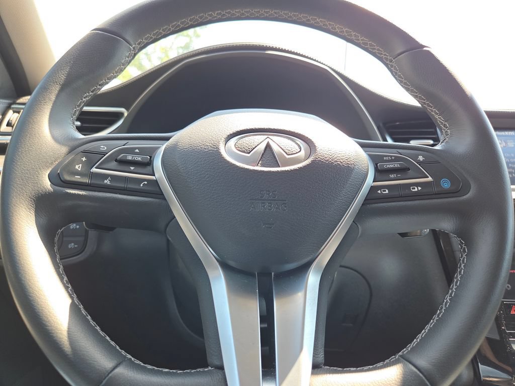 Used 2025 INFINITI QX50 Luxe AWD/4WD image 40