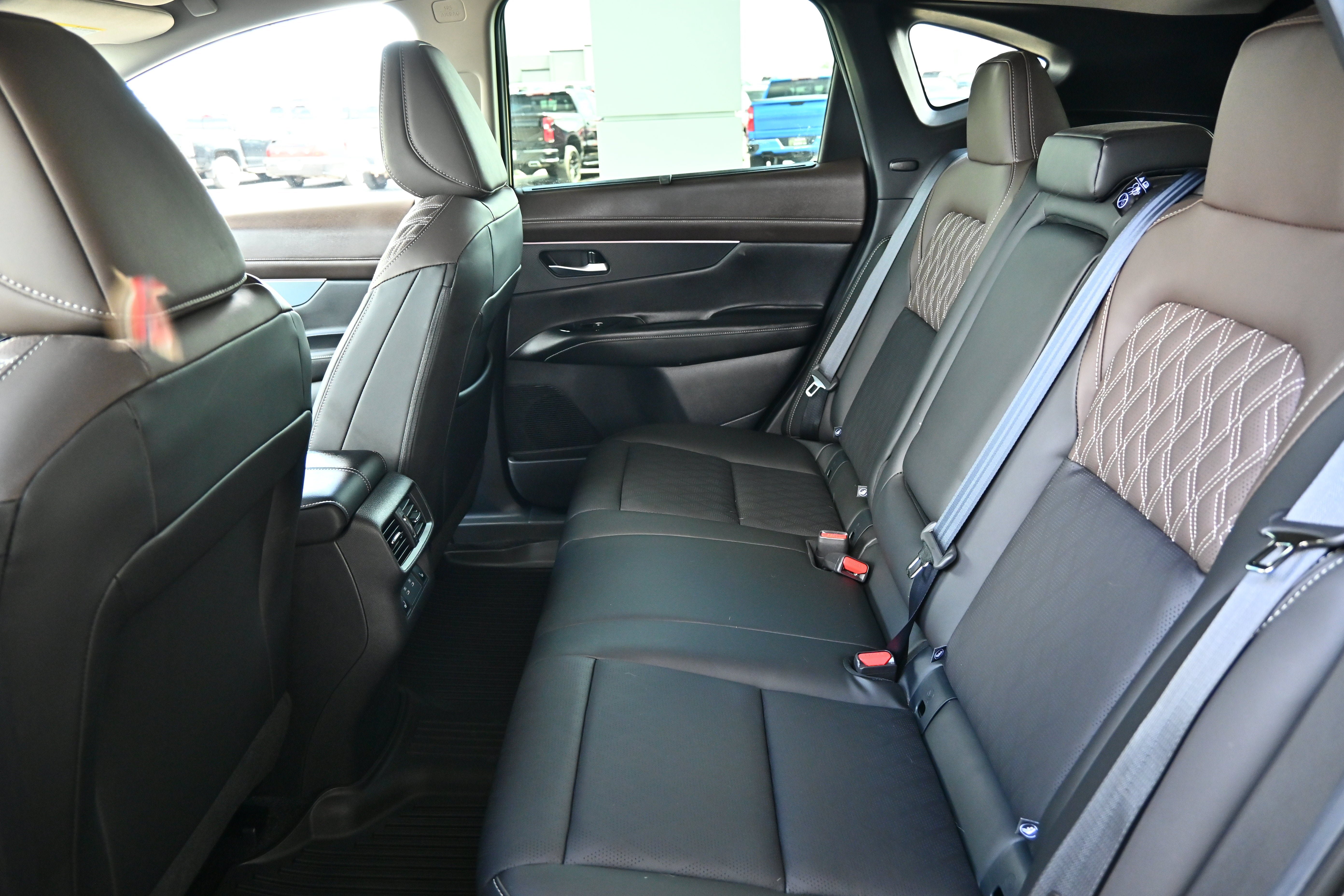 Certified 2025 Nissan Murano Platinum w/ Cargo Package AWD/4WD image 15